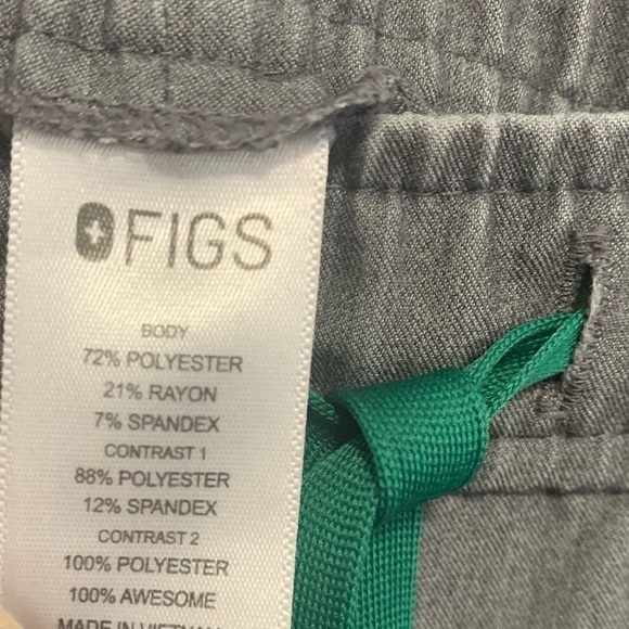 Figs Men’s Gray Drawstring Four Pocket Jogger Scrub Pants - Picture 2 of 5